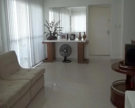 Imagem Apartamento à venda no Guarujá na Praia das Pitangueiras.