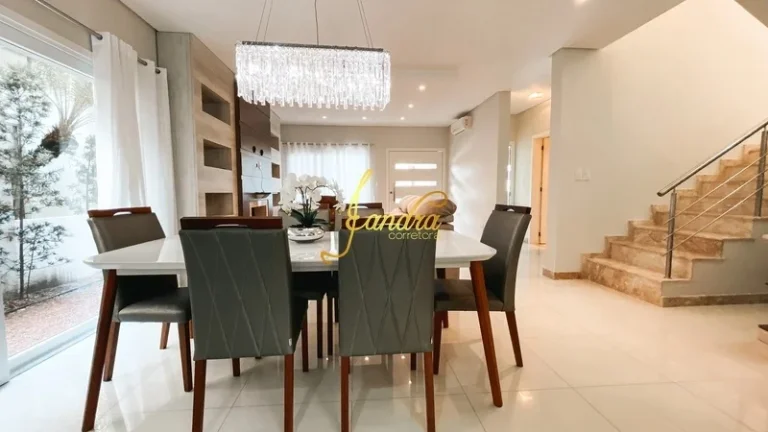 Imagem Casa térrea em Condomínio com 04 suítes mobiliado e decorado