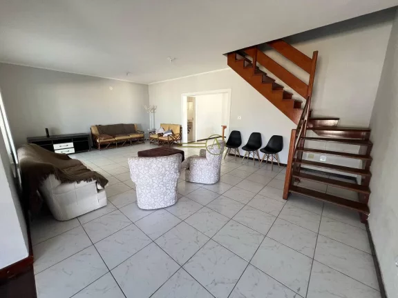 Imagem Triplex à venda frente mar edícula casa de esquina Piscina Churrasqueira