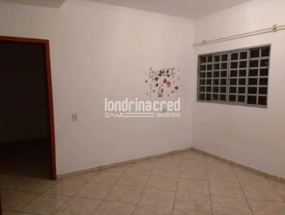 Imagem Imóvel completo na Região Sul de Londrina com 252m², jardim privativo, churrasqueira e aquecedor solar