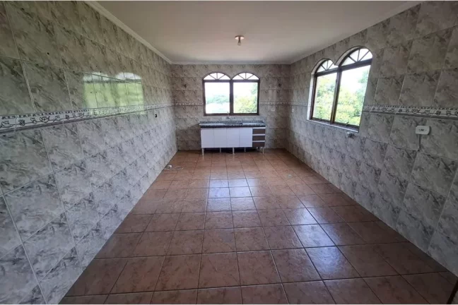 Imagem Casa para locação com 290m², 3 dormitórios, sendo 1 suíte, 4 vagas de garagem coberta e edícula com quarto e banheiro por R$4.500,00 - Vila Jaguara-SP