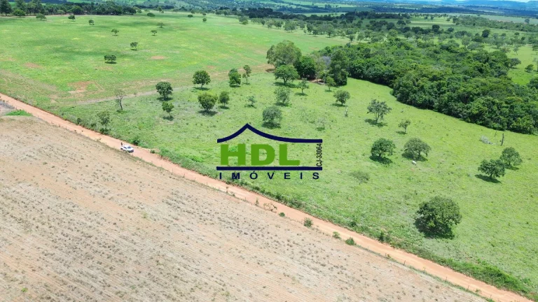 Imagem Chácara 3 Hectares com energia e quintal