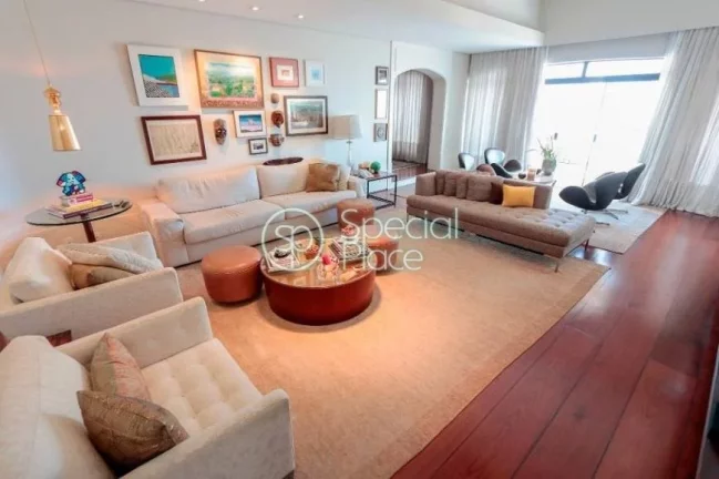 Imagem Cobertura maravilhosa com 600m², 04 dormitórios - sendo 02 suítes e seis vagas. Vista incrível.