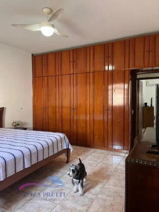 Imagem Excelente residencia bem localizado para venda no bairro do Ibes em Vila Velha com 210m²,o Sobrado possui 5 quartos, 2 banheiros e 2 vagas.
