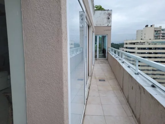 Imagem PITANGUEIRAS - COBERTURA PENTHOUSE COM 400 M², EXCELENTE COBERTURA REFORMADA, 01 VAGA DE GARAGEM, AMPLO E ESPAÇOSO.