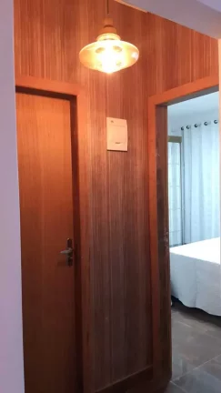 Imagem Casa com 2 dormitórios e 3 vagas de garagem no Centro de Tijucas