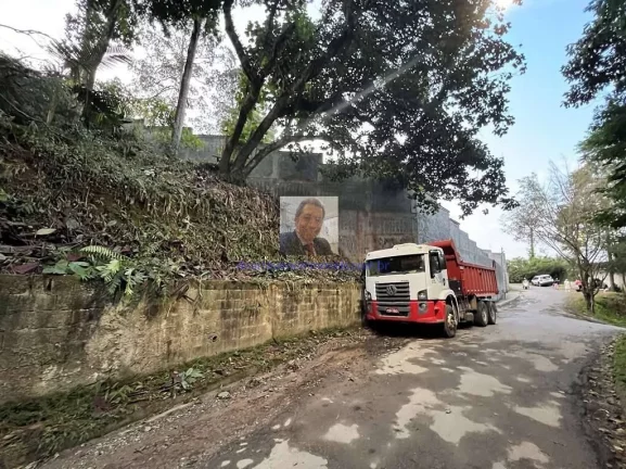 Imagem Vende-se Lote na Chác. Sto Antonio - LOTE Rua Odair Martins (rua fechada),