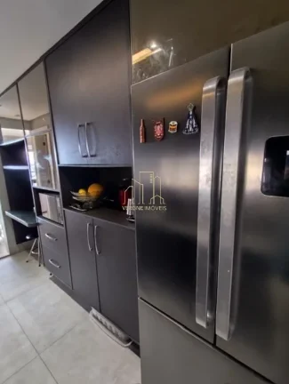 Imagem Apartamento de 110m² no Greenville, Salvador-BA: 2 quartos, 1 suíte, varanda gourmet com vista bosque. Reformado e finamente decorado.
