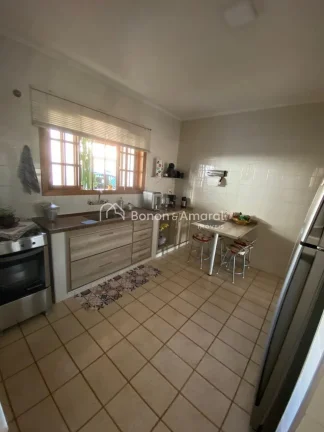 Imagem Que tal morar perto de tudo e ainda desfrutar de uma casa aconchegante, pronta para receber amigos e...
