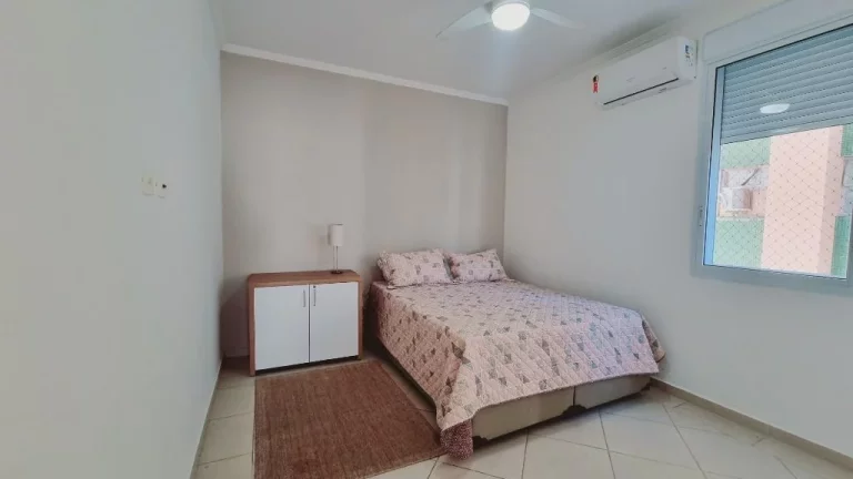 Imagem Apartamento com 2 dormitórios à venda, 95 m² - Pitangueiras - Guarujá/SP