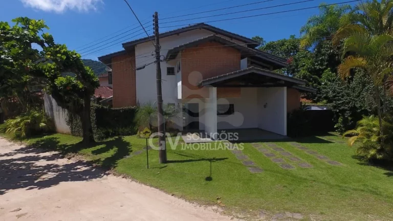 Imagem Casa com 4 dormitórios para alugar, 200 m² por R$ 1.500,00/dia - Condomínio Lagoinha - Ubatuba/SP