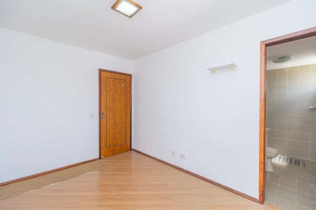Imagem Apartamento de 3 quartos no bairro Ahú