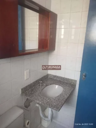 Imagem Aconchegante Apartamento com sacada, carpete de madeira nos 2 dormitórios e na sala, à venda, 65 m² por R$ 390.000 - Vila Rosália - Guarulhos/SP