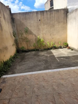 Imagem Casa para Venda em Rio de Janeiro, Campo Grande, 2 dormitórios, 1 banheiro, 1 vaga