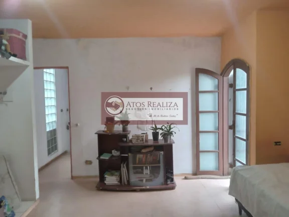 Imagem OPORTUNIDADE: Casa a venda no residencial Cocia. Vendo casa no residencial Cocaia, em um terreno de 252M² casa de esquina, com 2 Dormitórios, 2 banheiros, 2 Vagas de garagem, quintal amplo, canil separado. Valor de oportunidade, R$ 450k aceita financiamen