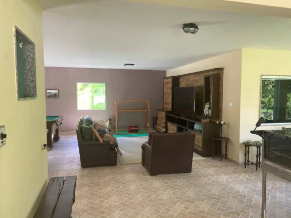 Imagem Vendo Fazenda Araruama município de Basilio com 350 cabeças de Gados