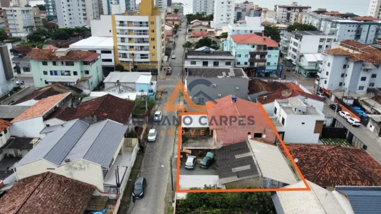 Imagem Casa na Praia de Gravatá, próximo a principal Avenida, aceita permuta e negociação