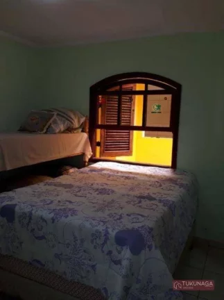 Imagem Sobrado com 3 quartos à venda, 305 m² por R$ 800.000 - Vila Rio de Janeiro - Guarulhos/SP