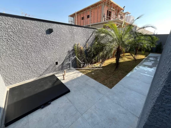 Imagem Casa em Condomínio à venda em Green Valley com 175m² 3 suítes, 4 vagas