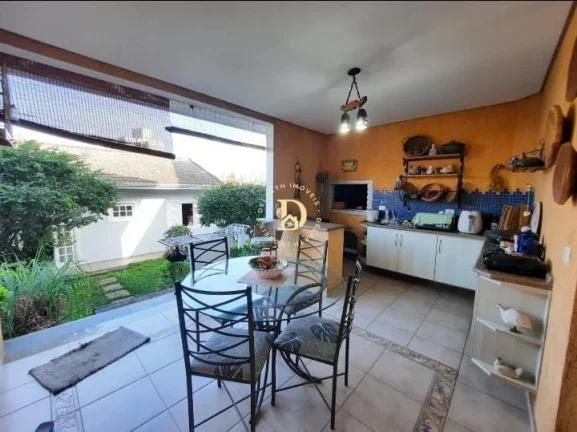 Imagem Casa - Jardim Esplanada - São José dos Campos - 4 Dormitórios ( 1 suíte ) - 300