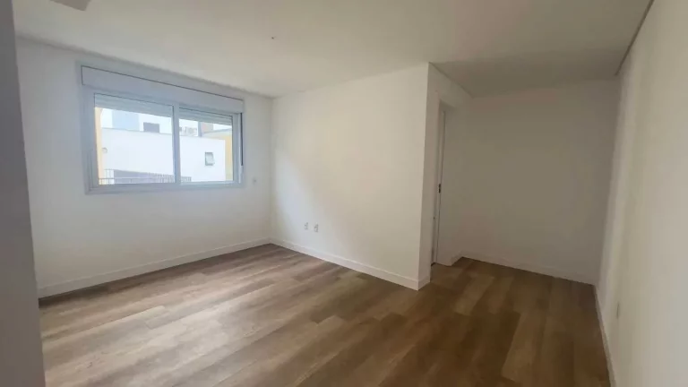 Imagem Casa com 3 dormitórios sendo 1 suíte e 2 vagas garagem - Campeche, Florianópolis/SC
