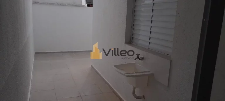 Imagem Descubra o privilégio de morar em uma charmosa casa térrea localizada em um dos condomínios mais ...