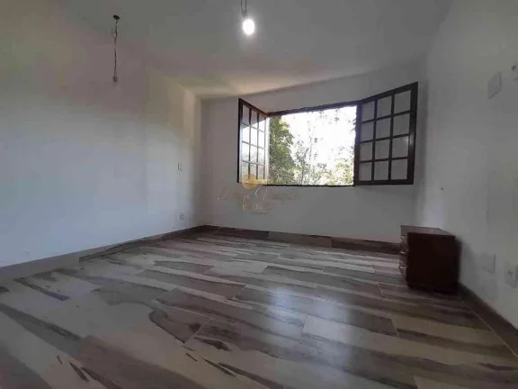 Imagem Casa em Condomínio para Venda em Teresópolis / RJ no bairro Três Córregos