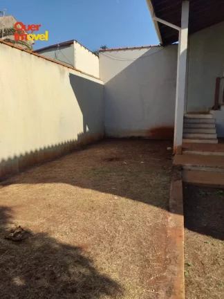 Imagem Casa para locação no Parque dos Lagos em Ribeirão Preto-SP: 3 quartos, 1 suíte, 2 salas, 3 banheiros, 1 vaga, 354m² de área.