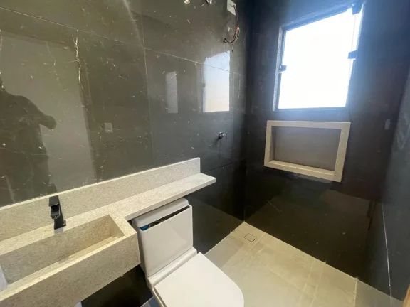 Foto do imóvel: Casa a Venda no Condomínio Nova Jaguari - 3 Suítes e Piscina