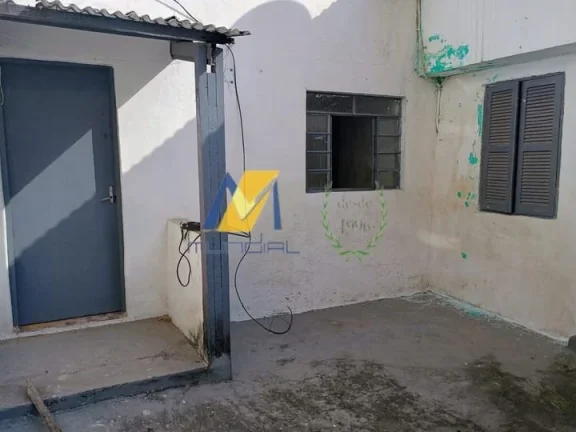 Imagem Oportunidade rara: casas simples com excelente potencial de investimento!
