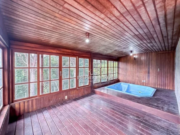 Imagem Casa à venda, 350 m² por R$ 1.495.000,00 - Albuquerque - Teresópolis/RJ