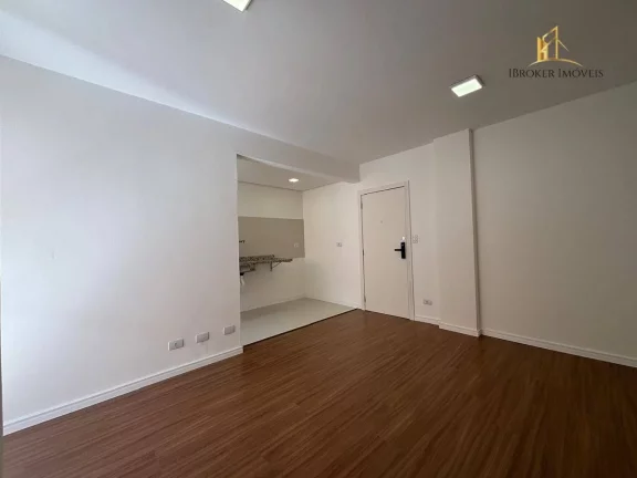 Imagem Apartamento REFORMADO com 2 quartos à venda, 49 m² por R$ 420.000 - Bigorrilho - Curitiba/PR