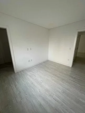Imagem Apartamento com 4 dormitórios sendo 4 suítes e 4 vagas de garagem em Itapema/SC