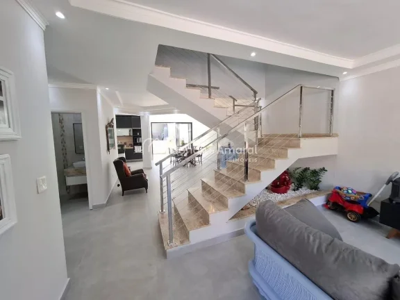 Imagem Casa à venda no Condomínio Madre Maria Vilac - Valinhos/SP

Este elegante sobrado, muito bem conse...