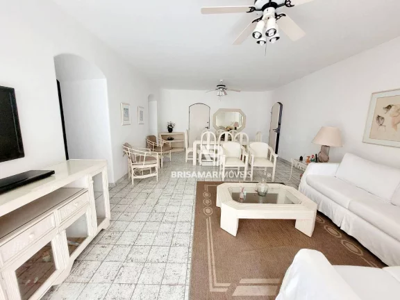 Imagem PITANGUEIRAS- UMA QUADRA DA PRAIA , LOCALIZAÇÃO ESPETACULAR , GARAGEM NO PRÉDIO, CHURRASQUEIRA.