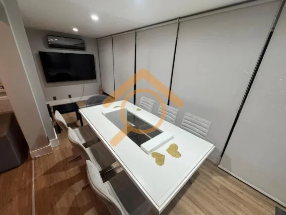 Imagem Apartamento à venda no Condomínio Viva com 3 quartos, 1 suíte, 4 banheiros, 2 vagas de garagem, 133m² - Jardim Marajoara, SP.