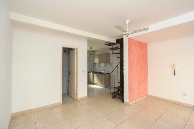 Imagem VNMC 100 Casa 610191037-89 - Casa à venda no bairro Vila Nova - Porto Alegre/RS