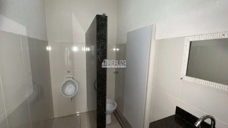 Imagem Casa à venda no bairro Jardim Maracanã, Uberaba - 2 dormitórios, suíte e churrasqueira!