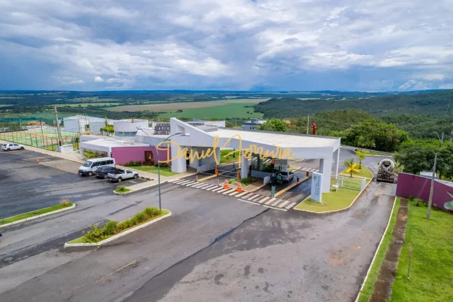 Foto do imóvel: Lote à venda Condominio Santa Monica - Com fundo e vista livre para reserva