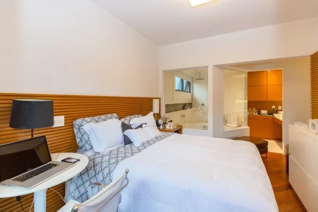 Imagem Apartamento à venda em São Paulo, Vila Mariana, com 3 quartos, 205m2