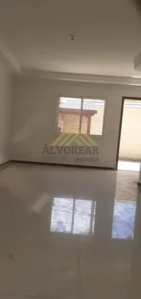 Imagem Sobrado à Venda 3 Dormitórios | 3 Min da Av. Sabará!