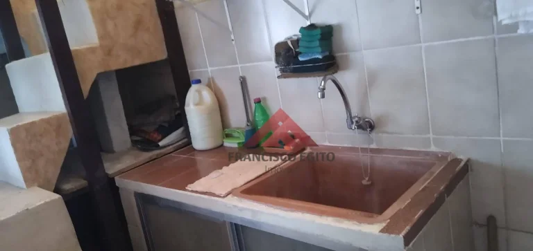 Imagem Casa com 3 dormitórios à venda, 241 m² por R$ 350.000,00 - Santa Isabel - São Gonçalo/RJ