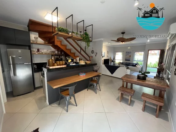Imagem Casa de Temporada em Juquehy - Casa em condomínio, 3 suítes, 600metros da praia, 2 vagas, piscina privativa max. 8 pessoas | Juquehy Imobiliária