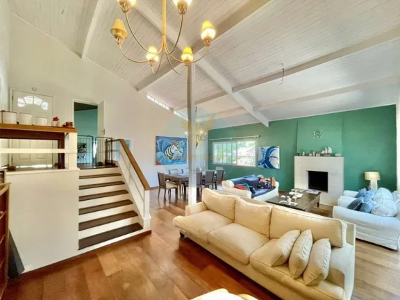 Imagem Casa em Condomínio a Venda no bairro Granja Viana - Cotia, SP