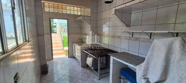 Imagem ALUGA Salão Comercial no 1° andar, com 80m², por 1.200 com tudo, 2 Banheiro, Fogão industrial, pia grande, na Avenida do Jardim Zaíra, Mauá-SP
