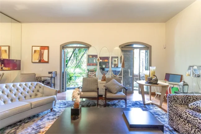 Imagem Casa à venda ou para alugar com 3 quartos, sendo 1 suíte, em Jardim Guedala, São Paulo - SP