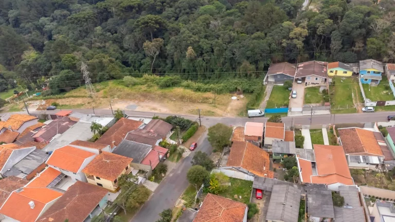 Imagem Terreno de esquina em Santa Felicidade