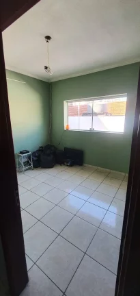 Imagem Casa Terrea Reformada com 111m² 2 Dormitorios e 5 Vagas de Garagens