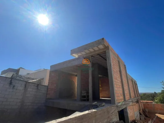 Imagem Casa com 3 dormitórios à venda, 115 m² por R$ 760.000,00 - Portal do Sol - Lagoa Santa/MG