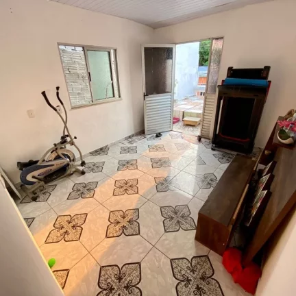 Imagem Casa com 3 suítes , com ótimo preço , disponível para venda em Manaus